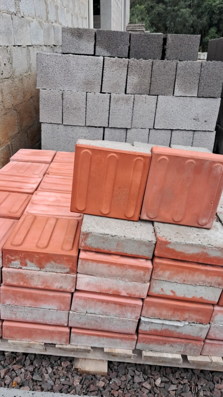 Piso tátil 20x20x6cm