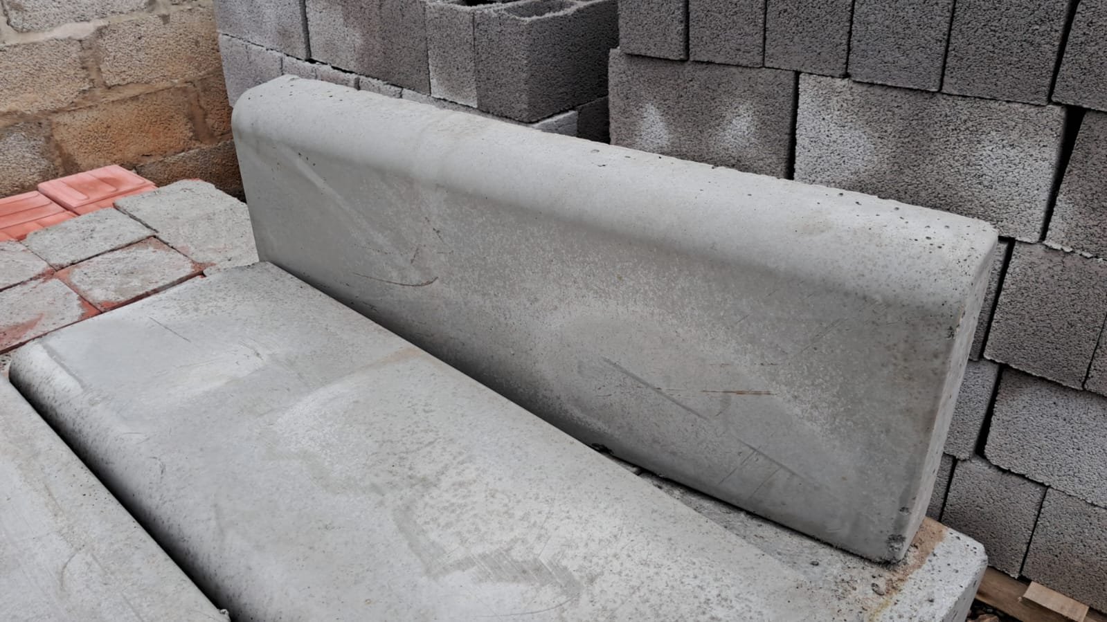 Cordão meio fio 80x30x10cm